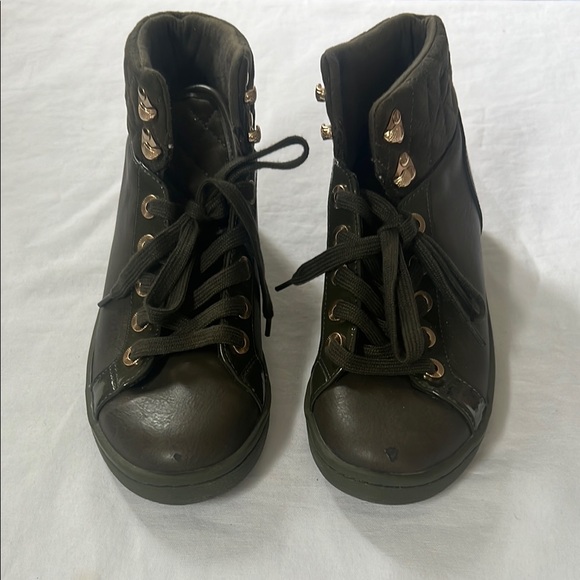 Aldo Olive Booties High-Top Minimalist - Picture 2 of 8